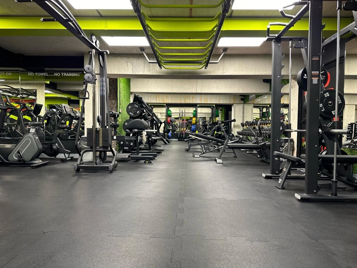 Inside Fitness Cafe